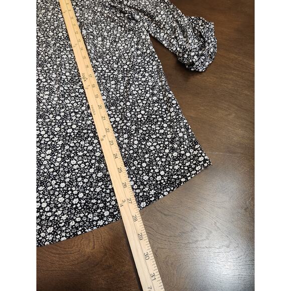 Adrianna Papell Women's Black & White Floral Scoop Neck Tunic‎ Top Size 1X - Picture 7 of 7